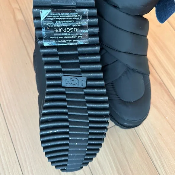 UGG Black Ankle Boots Wool Lining 💜 Super Cozy 💜 - Picture 8 of 12